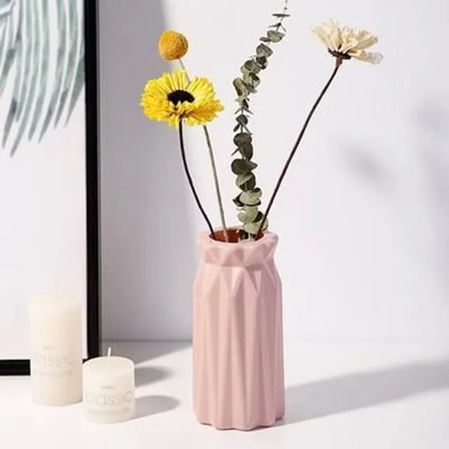 Colourful vase in Norwegian style