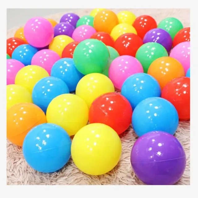 Set of fun plastic balls not only for the smallest - more color variants