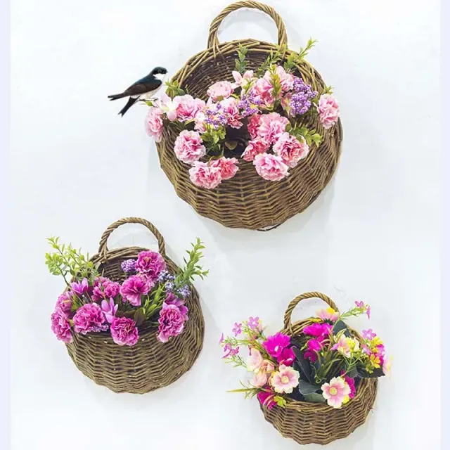 Hand-woven rattan pot for hanging on the wall - 2 colors