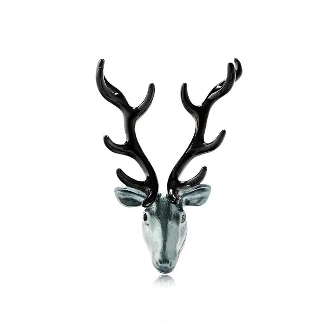 Stylish hunting brooch for the Deer Ball