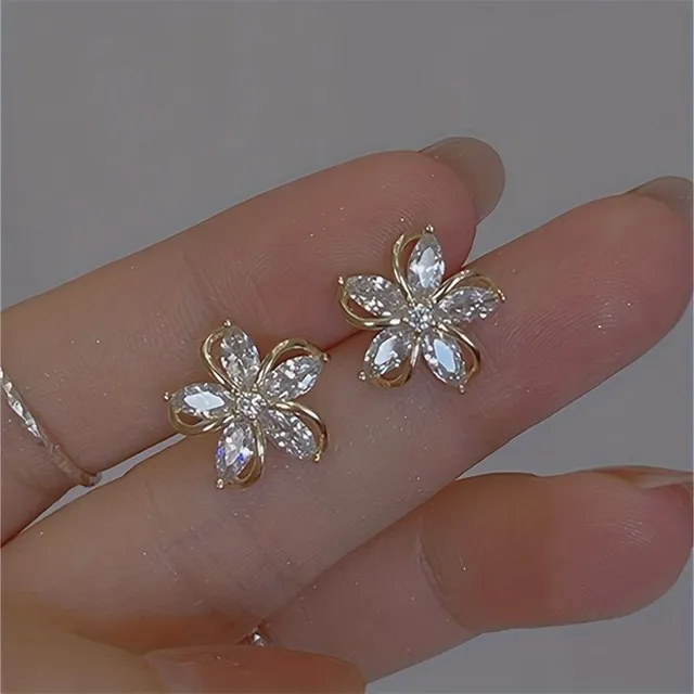 Boucles d'oreilles florales en zircon au style coréen