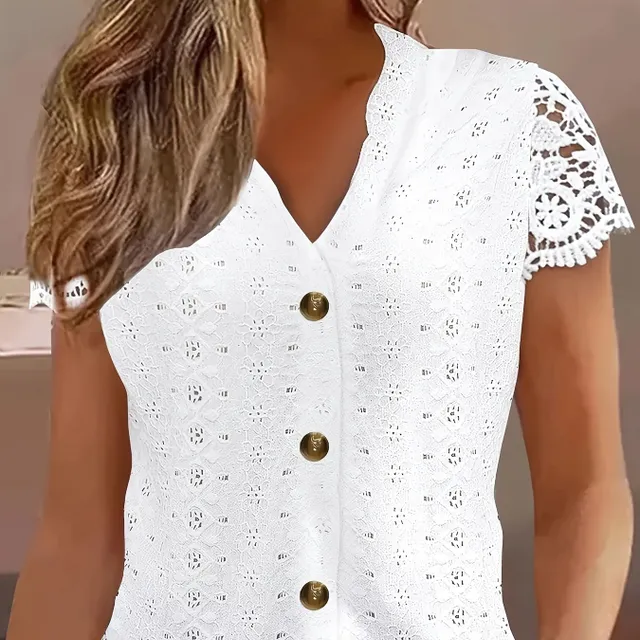 Women's casual T-shirt with short sleeve, neckline with cut-out and lace, button-on, suitable for spring and summer