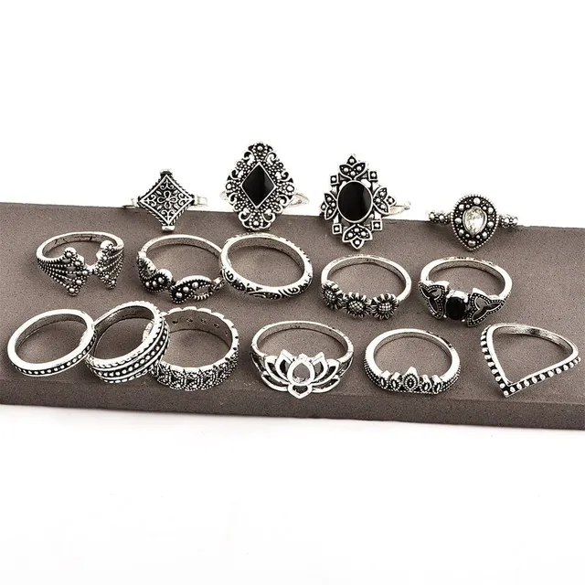 Women's 15-piece ring set