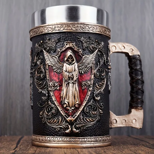 Mug à bière avec crâne