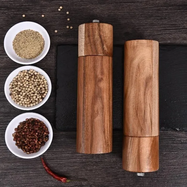 Salt and pepper mills made of acacia wood