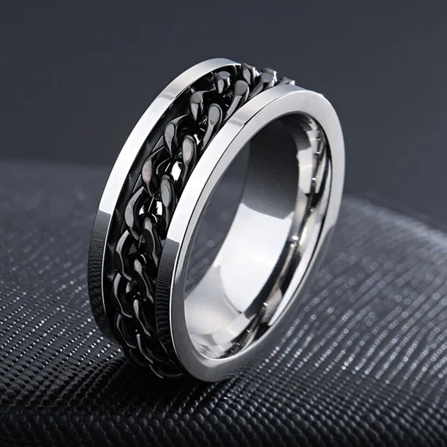 Men's elegant ring - fine pattern