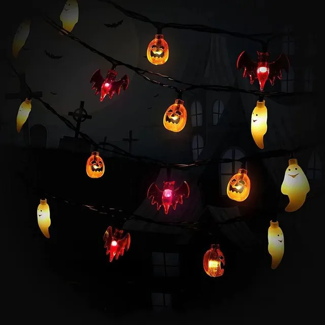 Light chain with motifs of pumpkins, ghosts, skeletons and bats with LED lights - Beautiful Halloween decoration for home