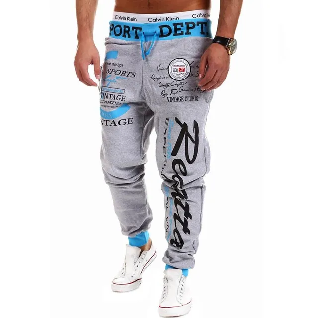 Sweatpants with a distinctive print Jeff