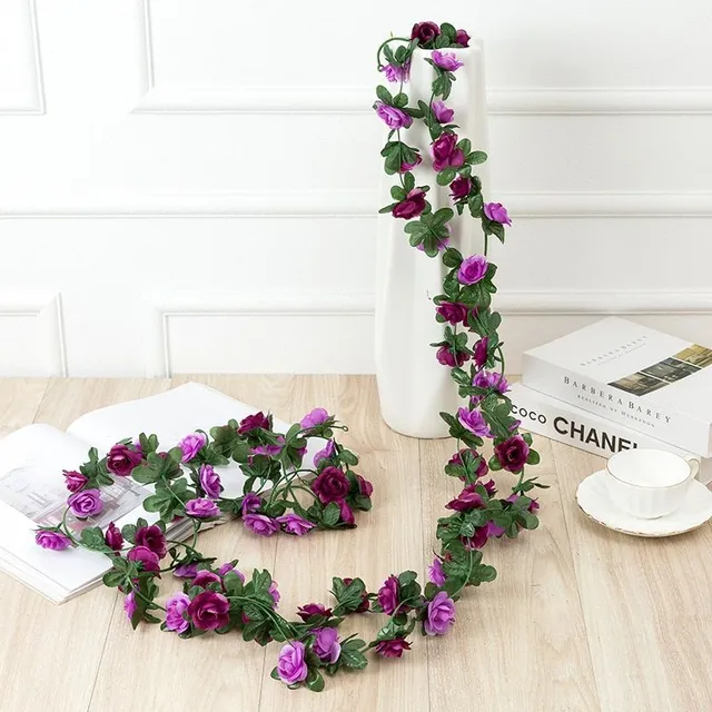 Artificial floral garland to revive the interior