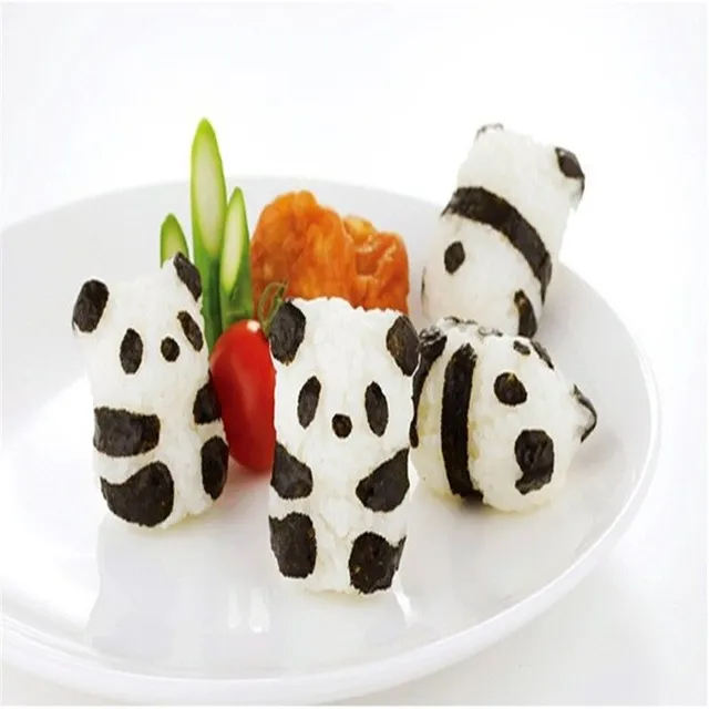 Forma na sushi Onigiri ve tvaru pandy