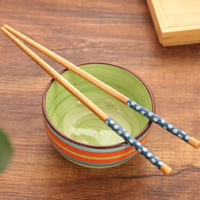 Bamboo chopsticks with flowers