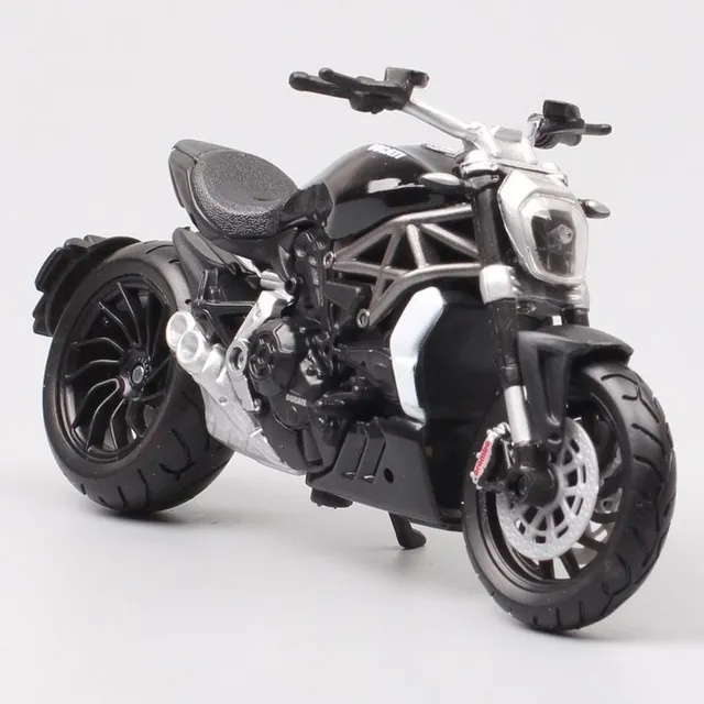 Model motocicletă Ducati XDiavel (2016 Xdiavel)