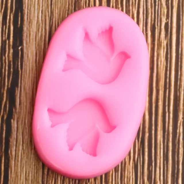 Silicone mould of a dove