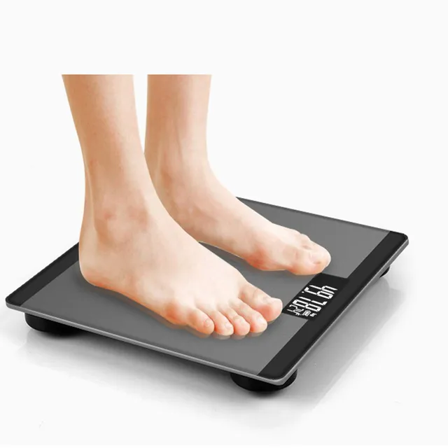 Digital scale with LCD display