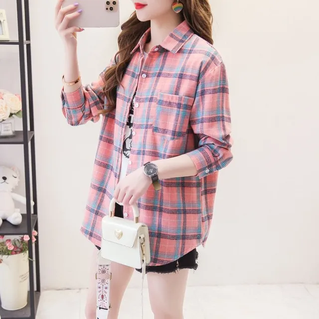 Women's free time flannel shirt with long sleeve