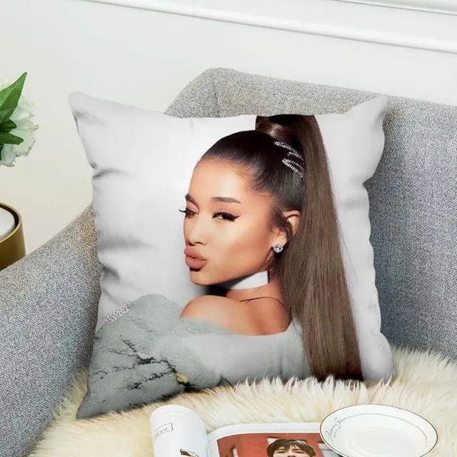 Pillowcase Ariana Grande 45x45cm v10