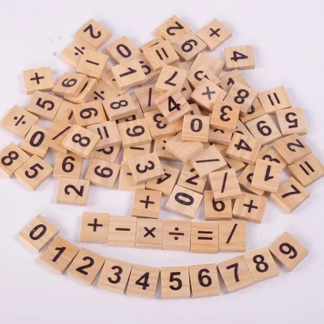 Płytki drewniane z literami lub cyframi - 100 szt