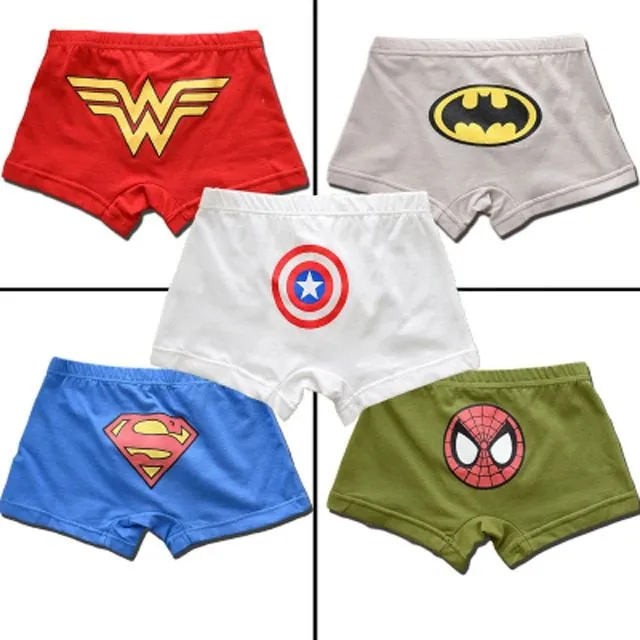 Set de boxeri confortabili pentru băieți cu talie elastică și imprimeu cu supereroi preferați, 5 bucăți