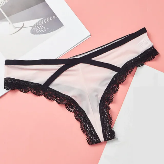 String sexy en dentelle pour femme