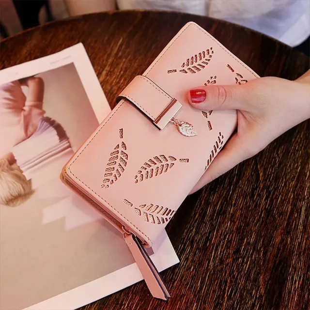 Women's fashion wallet in different colours