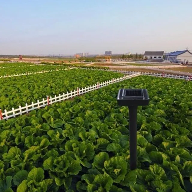 Solar pest repeller