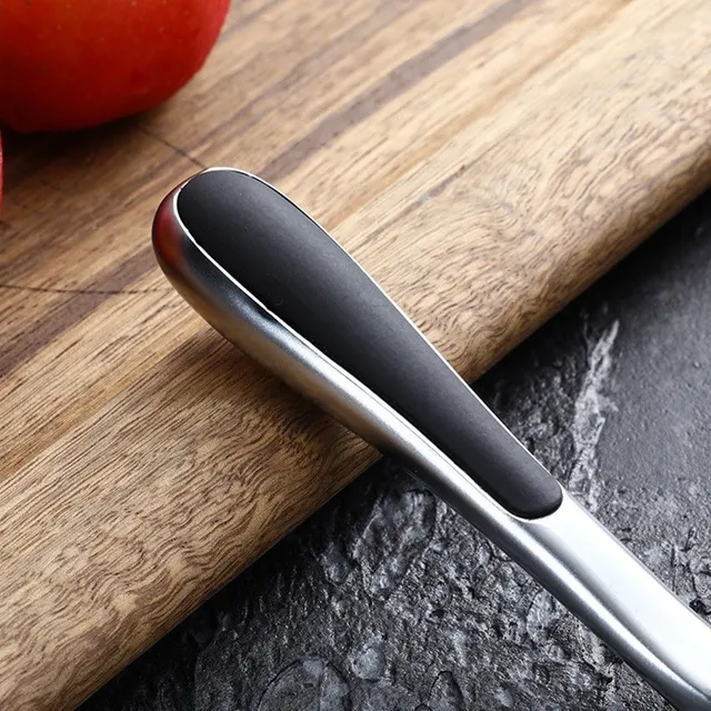 Kitchen scraper with longitudinal blade