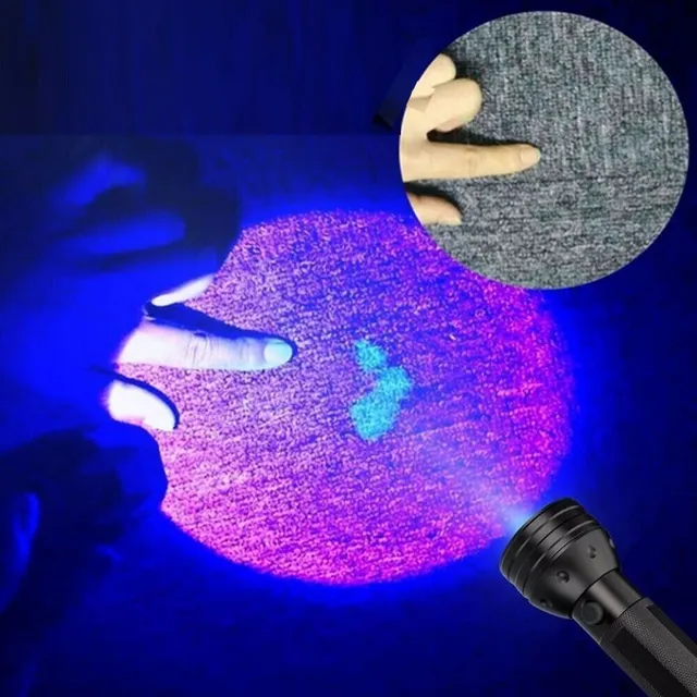Zseblámpa UV fényt érzékelő foltokkal