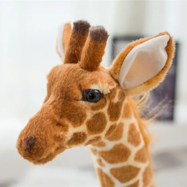 Giraffa alta in peluche