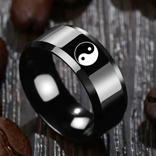 Men's ring with Yin Yang ornament