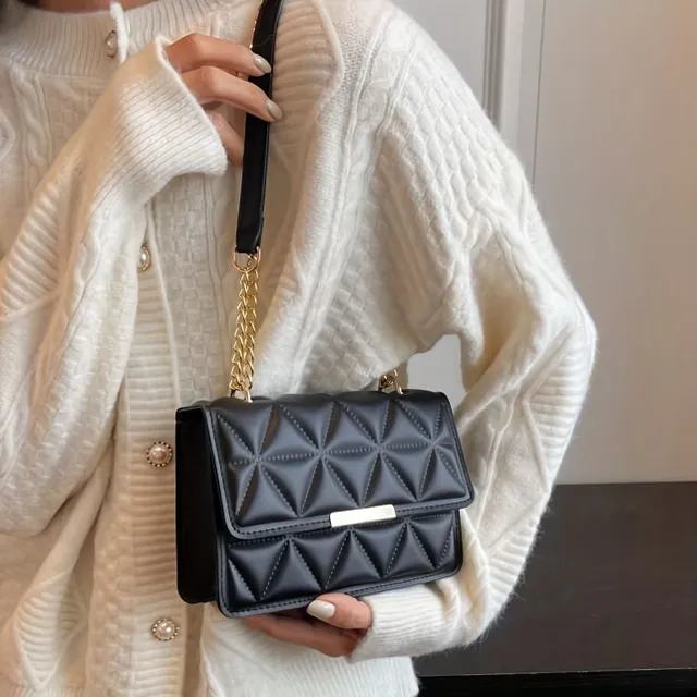 Sac à bandoulière tendance avec chaîne