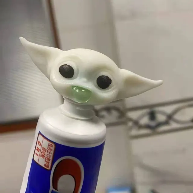 Vicces trendi fogkrém adapter - Baby Yoda