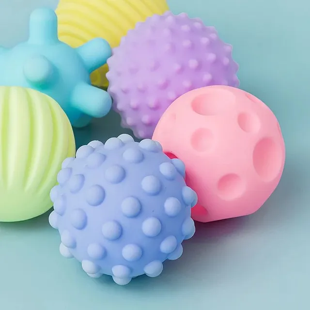 Modern original pastel coloured balls for playing in water or sand 6pcs