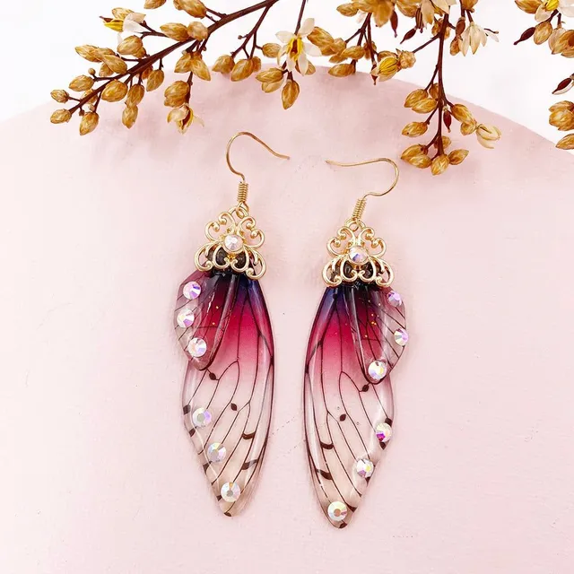 Earrings with fairy-tale wings