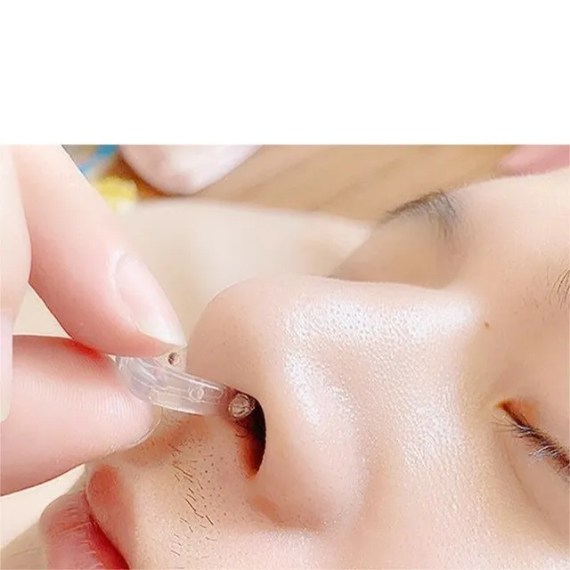 Magnetic silicone nose clip against snoring