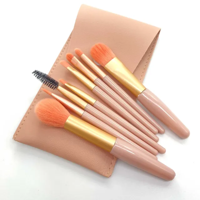 Practical set of cosmetic brushes in leather case - 8 pieces, more color variants