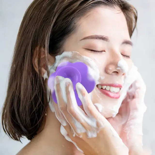 Luksusowa silikonowa gąbka z pędzlami do idealnego czyszczenia skóry