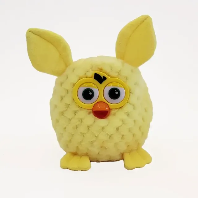 Cute Teddy Friend Furby repeating everything you say