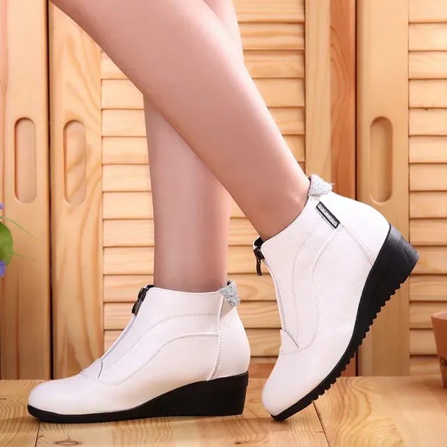 Bottines à la mode pour femmes en cuir souple avec doublure en peluche chaude, idéales pour l'hiver et confortables pour danser