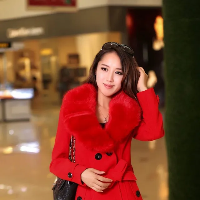 Women's winter coat with distinctive collar - 7 colours