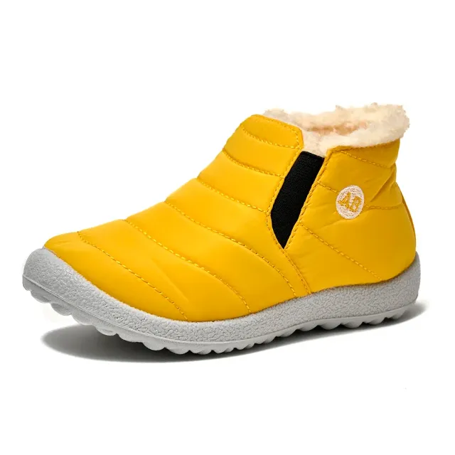 Baby winter ankles for girls - comfortable, easy to put on and waterproof.