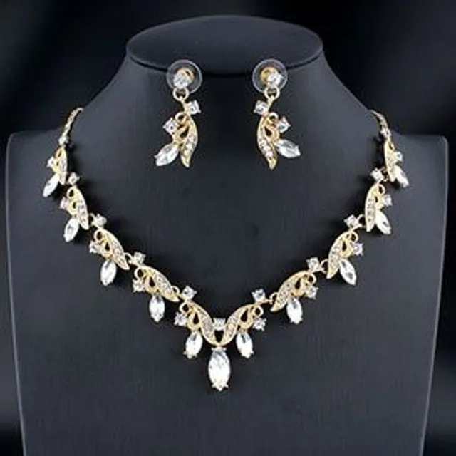 Set of ladies wedding jewellery - necklace + earrings