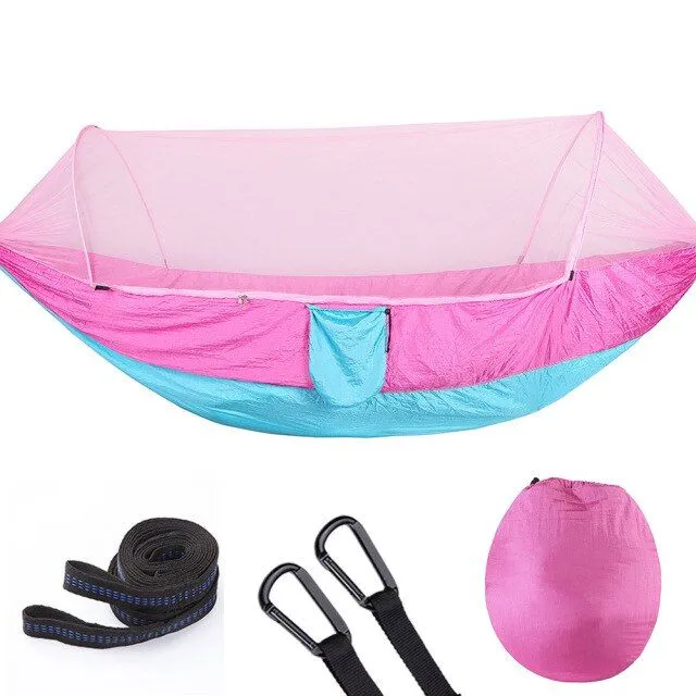 Outdoor hammock with automatic quick opening and mosquito net