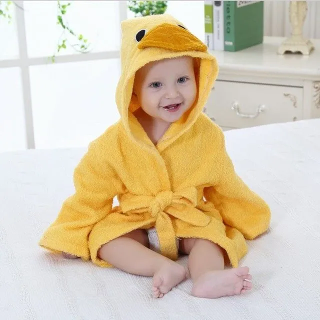 Baby bathrobe with hood and motifs of animals 19