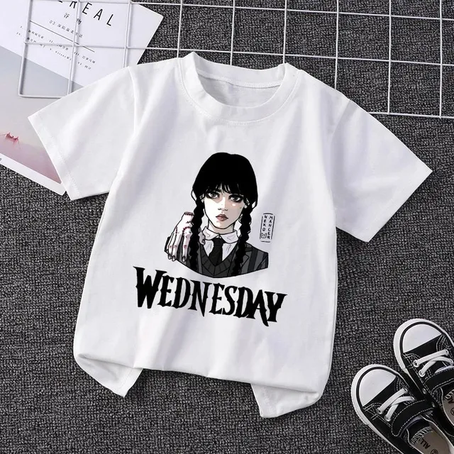 Dětské bílé tričko s krátkým rukávem a módním potiskem Wednesday Addams