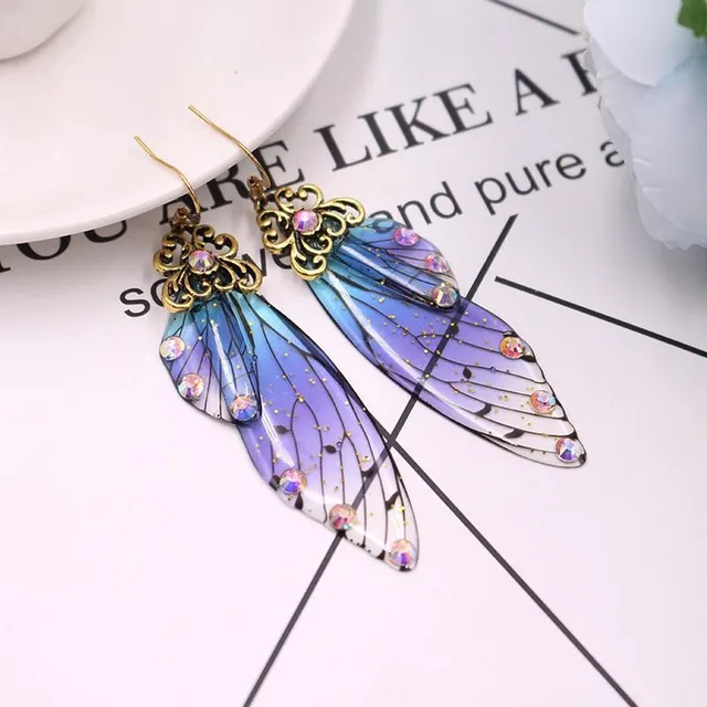 Earrings with butterfly wings