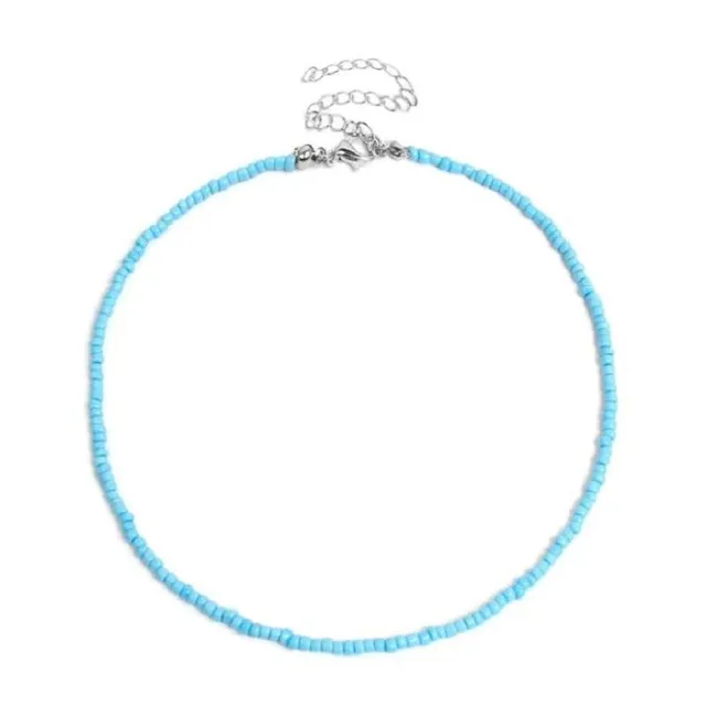 Női gyöngyös choker