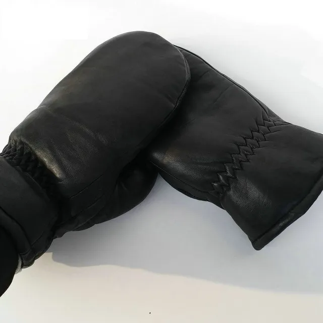Men's winter gloves made of genuine leather