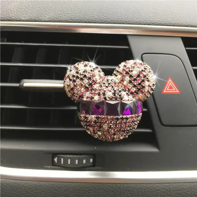 Delizioso clip per profumo auto con i personaggi amati di Mickey e Minnie