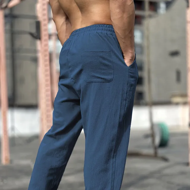 Comfortable men's sweatpants made of cotton, free cut, suitable for outdoor activities