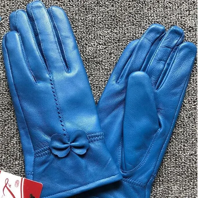 Ladies leather gloves with bow light-blue